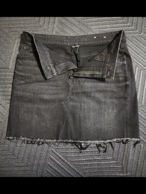 American Eagle Outfitters Black Frayed Hem Denim Mini Skirt